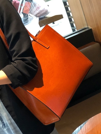 Kožna Tote torba s završnim ulje-vosk premazom, vodoravni četvrtasti oblik, magnetsko zatvaranje, unutarnje odjeljke s džepom na zip, džep za telefon i džep za identifikacijsku karticu