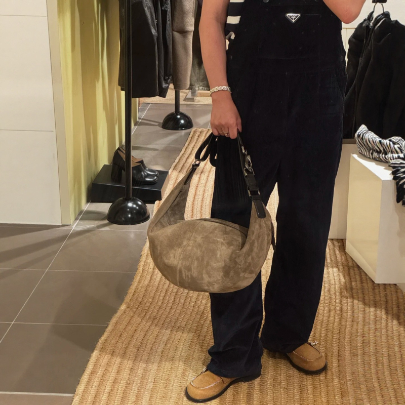 Dumpling torba, ulični stil, prava koža prvog sloja velur, zatvarač, pretinac za mobitel