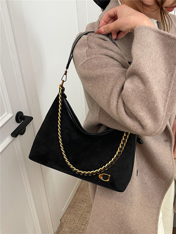 Torba za ramena sa zatvaračem, vertikalno kvadratnog oblika, poliesterska tkanina, unutarnji džep sa zatvaračem i džep za dokumente