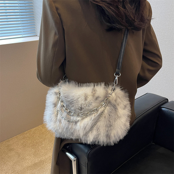 Unisex torba preko ramena sa zipom, horizontalan kvadratni oblik, poliester podstava, unutarnja pretinica za telefon, jedna naramenica