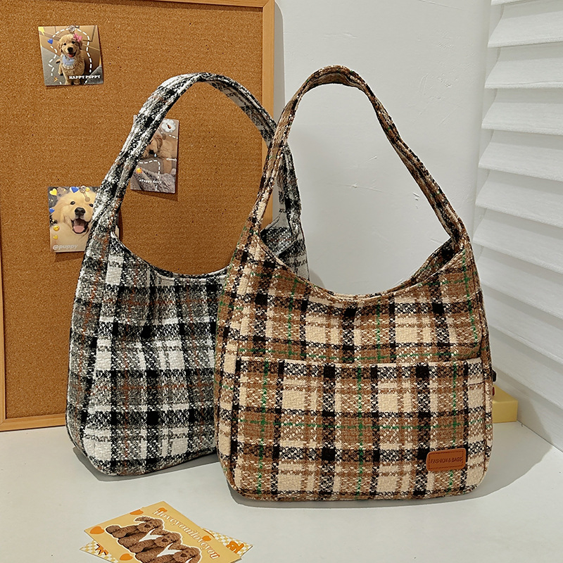 Ženska vunena tote torba, ulični stil, vertikalni kvadratni oblik, magnetsko zatvaranje, unutarnja pretinica za telefon