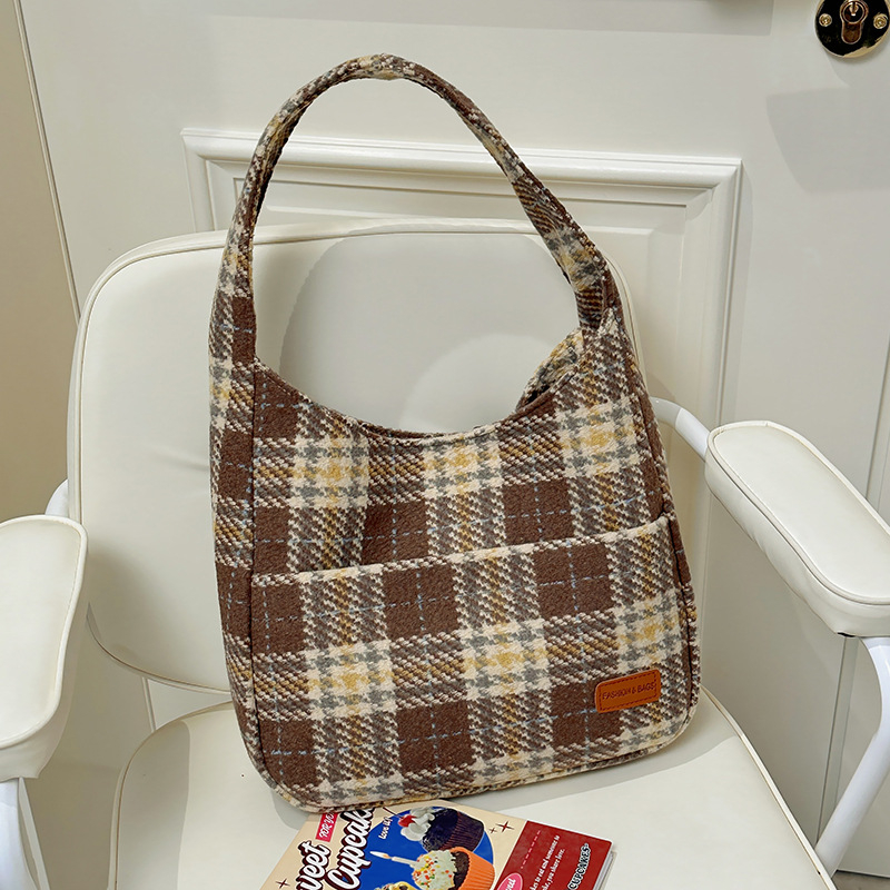 Ženska vunena tote torba, ulični stil, vertikalni kvadratni oblik, magnetsko zatvaranje, unutarnja pretinica za telefon