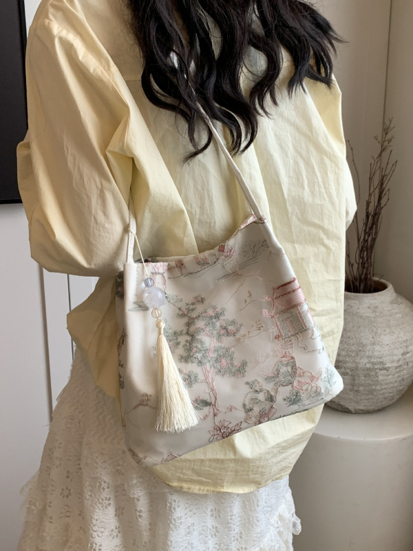 Gradska torbica od svile za rame sa magnetskim zatvaranjem, horizontalno kvadratni oblik, džep na zip i džep za mobitel te džep za identifikacijsku kartu