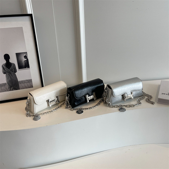 PU torba ispod pazuha, gradski minimalistički stil, horizontalni kvadratni oblik, magnetska kopča, džep za ID