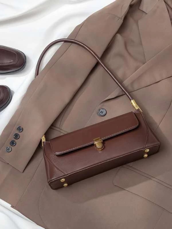 PU horizontalno kvadratna crossbody torba s poklopcem, zatvara otvorenje, skriveni džep sa zatvaračem