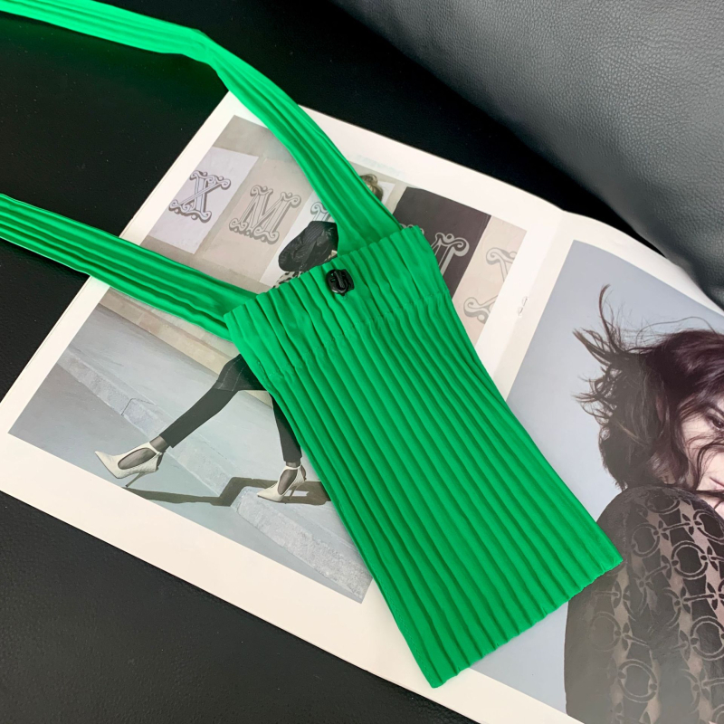 Crossbody torbica za telefon s plisiranim dizajnom, zatvarač, poliester, vertikalni kvadratni oblik