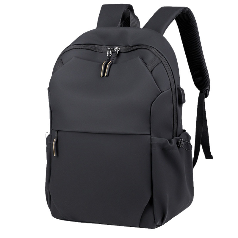 Nylon ruksak, kapacitet 20–35 L, prozračan, gradski minimalistički stil, zakrivljene naramenice