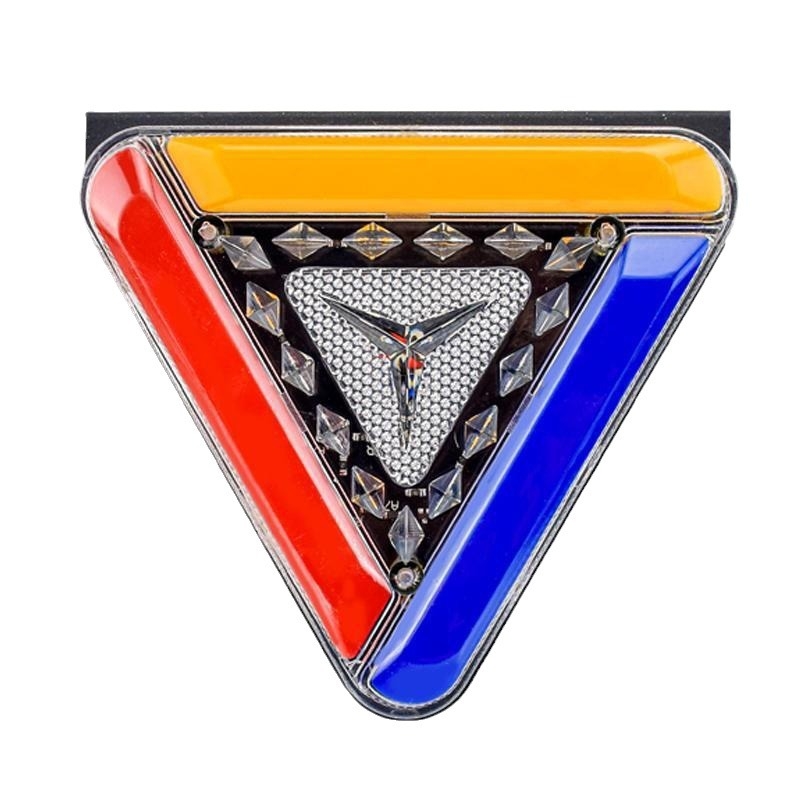 LED stražnja svjetiljka za kamione, trobojno trokutasto bljeskalica (Model: Triangle three-color flash rear light; Napon: 24V/12V; Materijal: željezna ploča/PC maska; Životni vijek: 50000h)