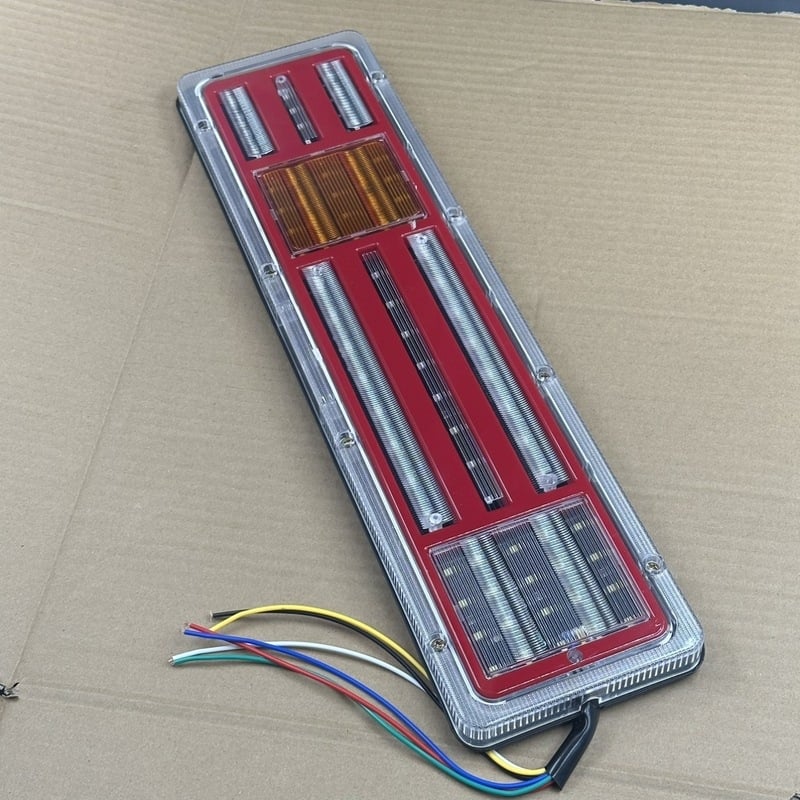 LED stražnje svjetlo za kamion 24V – vodootporno, otporno na udarce, svjetlo za skretanje i kočenje, 5000 lm