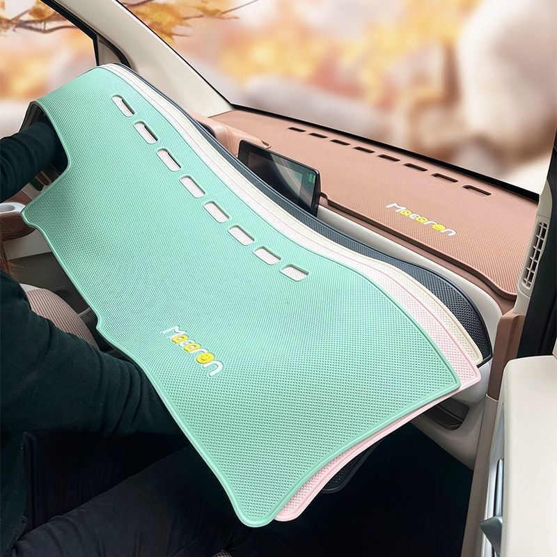 Silikonska protuklizna podloga za ploču instrumentne ploče Wuling Hongguang 3. generacije Macaron – dekoracija središnje konzole i skladištenje, cijelu godinu, ispis logotipa