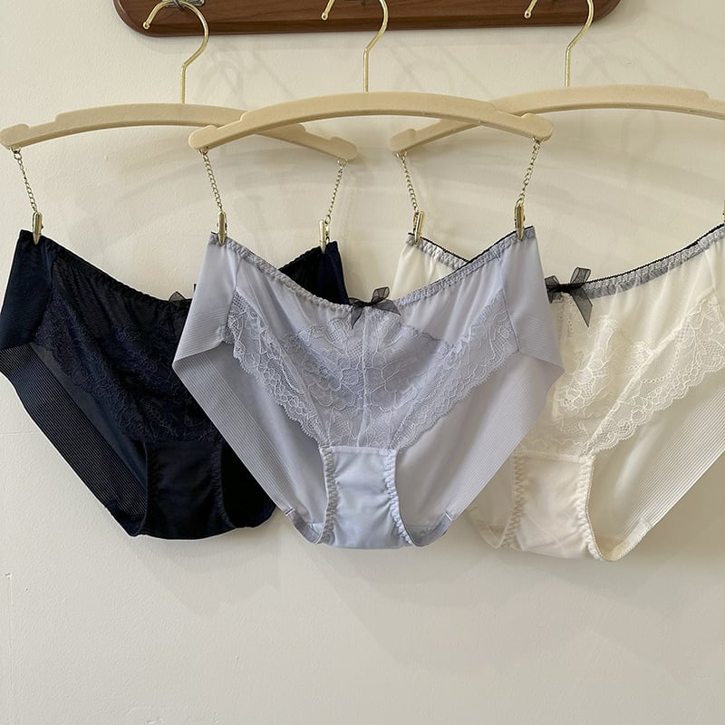 Čipkaste ženske gaćice s srednje visokim strukom, poliester materijal, pamuk podstava, jednobojni uzorak