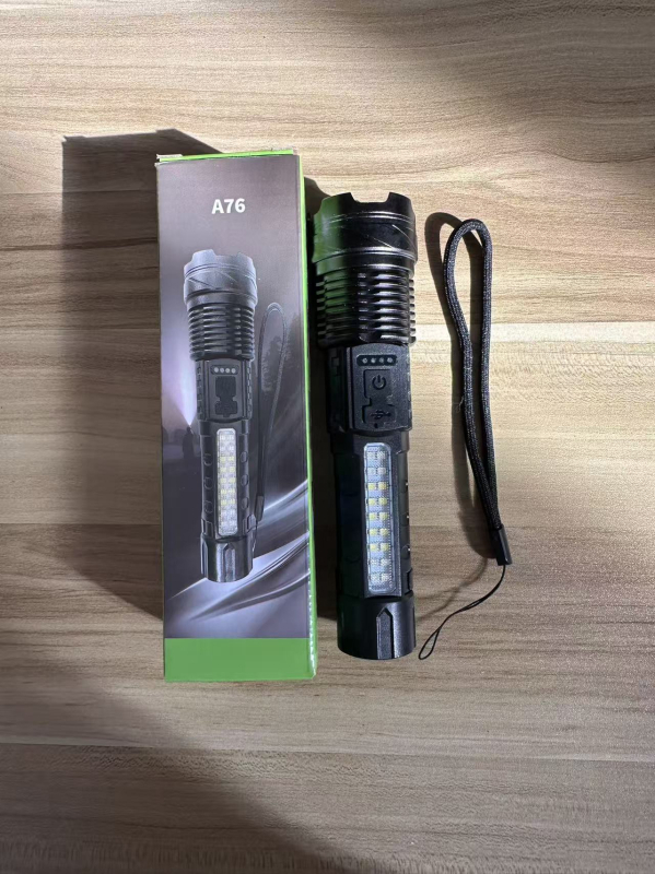 Φακός χειρός A76s, 3,7 V, φωτεινότητα 30, μπαταρία 18650, εμβέλεια 500 m