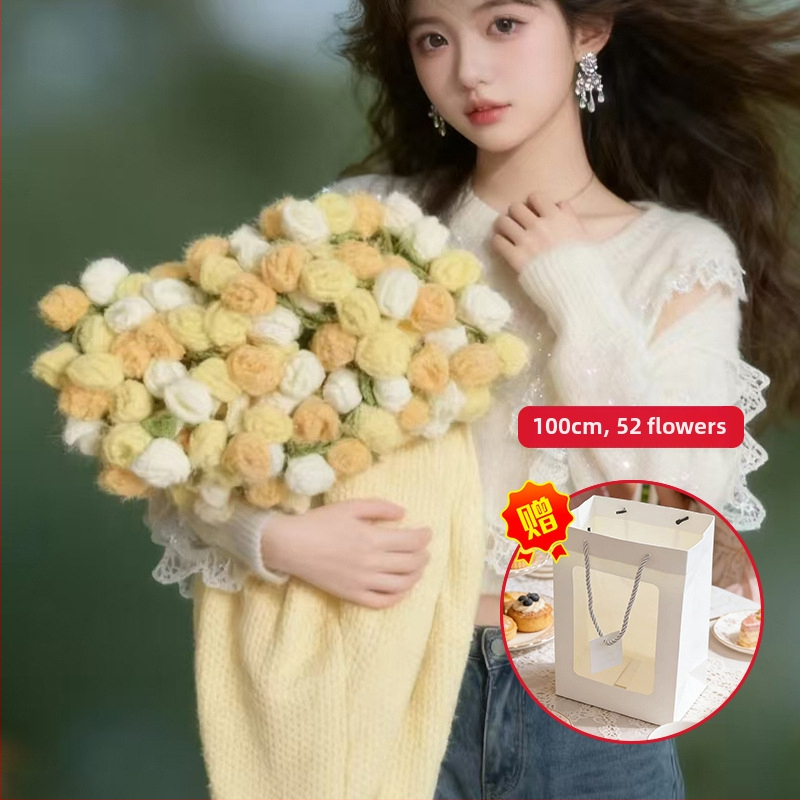 Έτοιμη κουβέρτα με μοτίβο ροζ διαβαθμίσεων και τριαντάφυλλα; κατάλληλη για άνοιξη και φθινόπωρο; μοτίβο: φυτά και λουλούδια; συρρίκνωση 2–3%; σταθερότητα χρωμάτων μέτρια