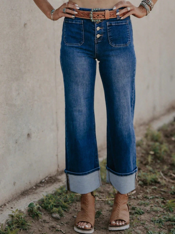 Traperice od džinsa, ravne nogavice, srednji pojas, istrošeni vintage retro stil, 70-80% pamuka, poliester <30%, jesen 2025