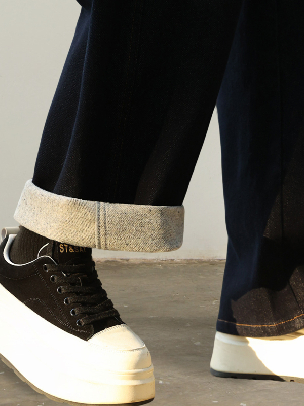 Ženske farmerke, pamuk-stretch denim, široke krojeve, veluru podstava, srednji pojas