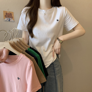 Ženski T‑shirt s kratkim rukavima u korejskom stilu sa izvezenim srcem, jednobojan, okrugli izrez, uski kroj