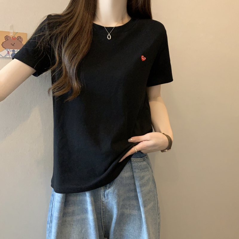 Ženski T‑shirt s kratkim rukavima u korejskom stilu sa izvezenim srcem, jednobojan, okrugli izrez, uski kroj