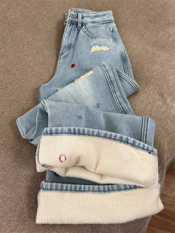 Ženske traperice s visokim strukom, širokih nogavica, denim s udjelom pamuka, izvezen motiv psa, zimska kolekcija 2025