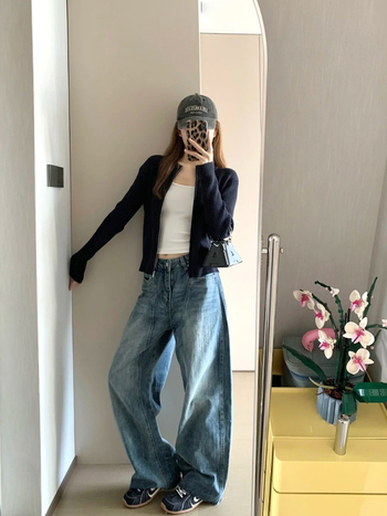Ženske hlače od džinsa – američki retro stil, široke nogavice, visoki pojas, ravni kroj, denim 80–90% pamuka, poliester ≤30%, jesen 2025