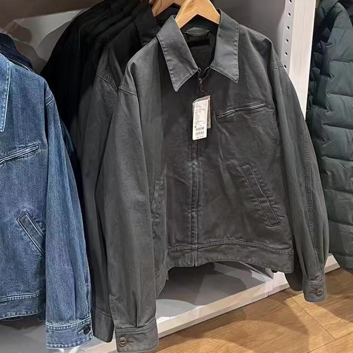 Corduroy jakna s krznom od kunića, kapuljača, rever ovratnik, uski kroj, dugi rukavi