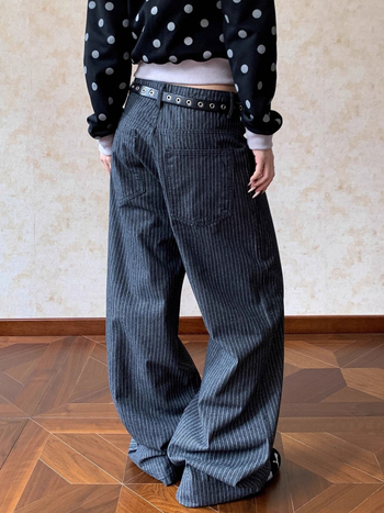 Američke retro džins s vertikalnim prugama, visokim strukom, straight kroj, denim s 50–70% pamuk i 30–50% poliester, ulični stil