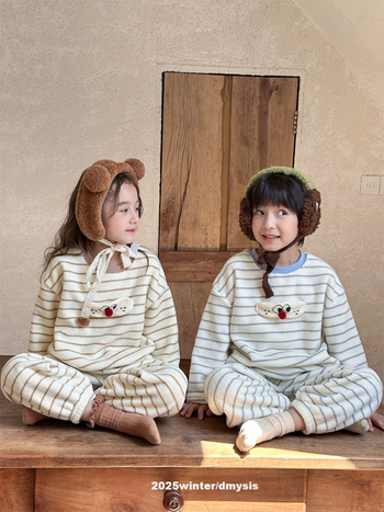 Dječji debeli fleece terminski set – 100% poliester Shirley Velvet, debeo, crtani uzorak, uključuje pulover, pidžamu i donje rublje, unisex, 3–8 godina