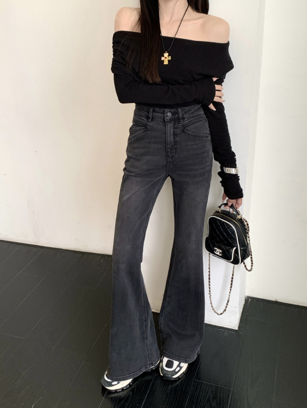 Γυναικείοι τζιν: υψηλή μέση, micro flare bootcut γραμμή, βαμβακο-ελαστικό denim με επένδυση fleece, ρετρό ύφος