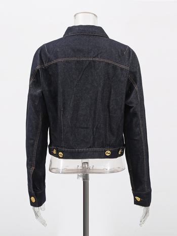 Krátka džínová bunda, jednoradové zapínanie, golier, dlhé rukávy, vysoký pás