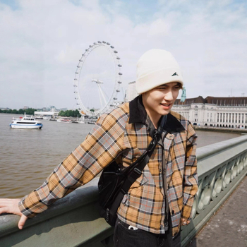 Obojstranná károvaná bavlnená bunda so zipsom, voľný strih