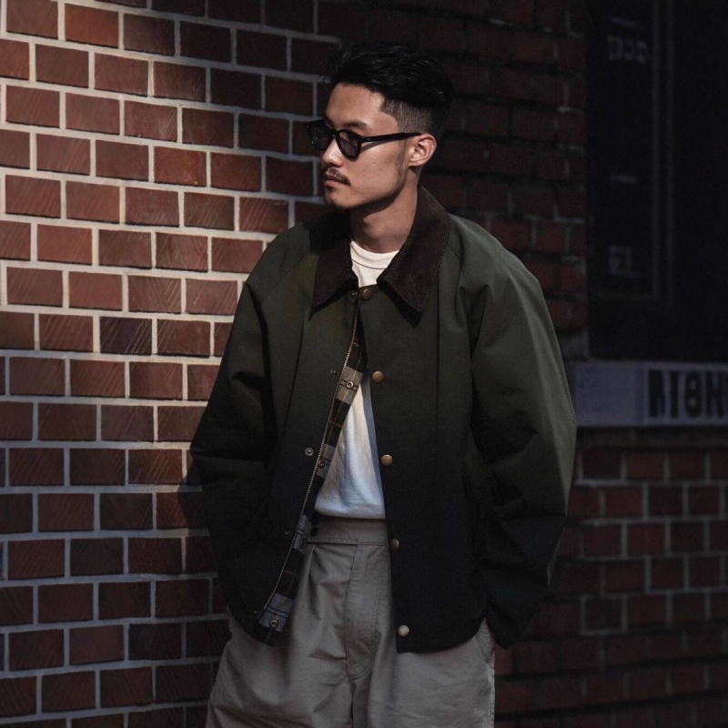 Obojstranná károvaná bavlnená bunda so zipsom, voľný strih