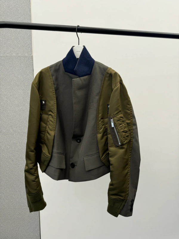 Dámske krátke sako s farebným blokovaním a panelmi, bavlna, golier s reverom, dlhé rukávy, jeseň 2024