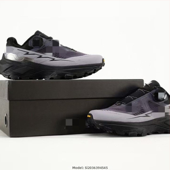 Хайкинг обувки – (вентилирана мрежеста подплата, EVA горна част, PU междинна подметка, противохлъзгаща гумена външна подметка, предно връзване)