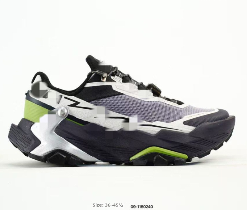 Хайкинг обувки – (вентилирана мрежеста подплата, EVA горна част, PU междинна подметка, противохлъзгаща гумена външна подметка, предно връзване)