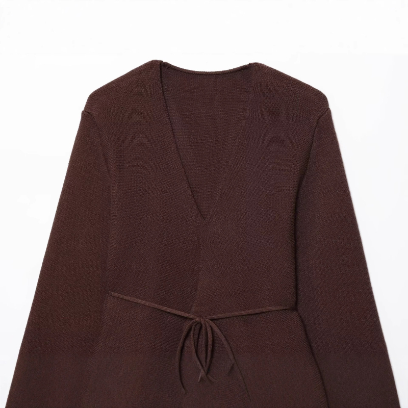 Pleten kardigan s kaišem, poliester, jednobojna boja, dugi rukavi, okrugli izrez, duljina 50–65 cm, gradski stil
