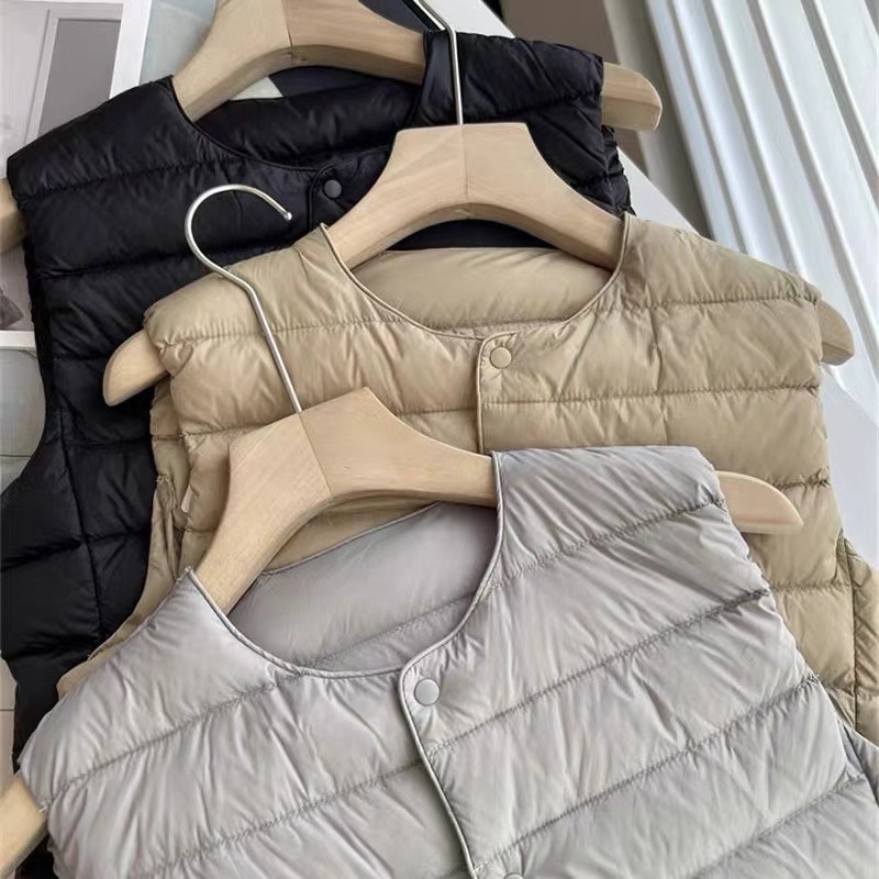 Ženski down vest s okruglim vratima, tanak, punilo: gusje down, materijal: poliester