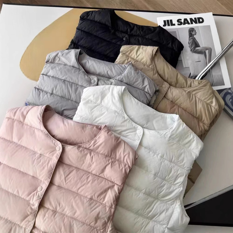 Ženski down vest s okruglim vratima, tanak, punilo: gusje down, materijal: poliester