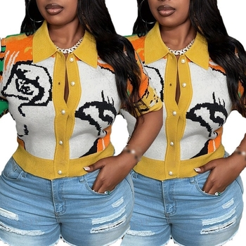 Pulover-cardigan cu imprimeu abstract, din poliester cu elastan, manșete 3/4, guler cardigan, închidere cu nasturi