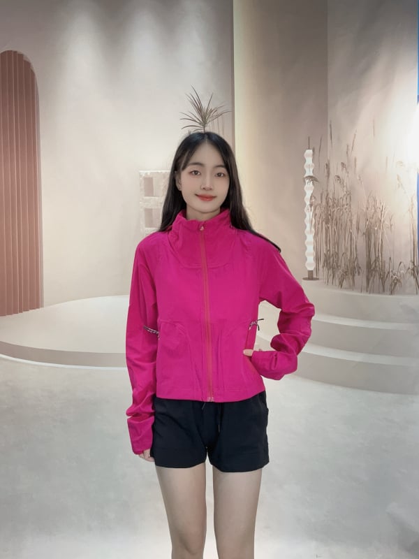 Външно ветровоустойчиво спортно яке, Slim-fit, качулка, дишащо, цип, Lycra материал