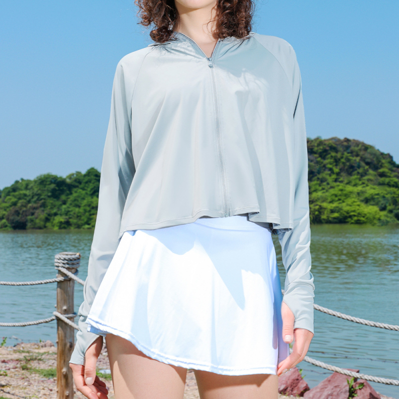 Женска блуза за UV защита UPF50+ с Ice Silk материя, качулка и дълги ръкави, бързосъхнеща – за лятна защита на открито