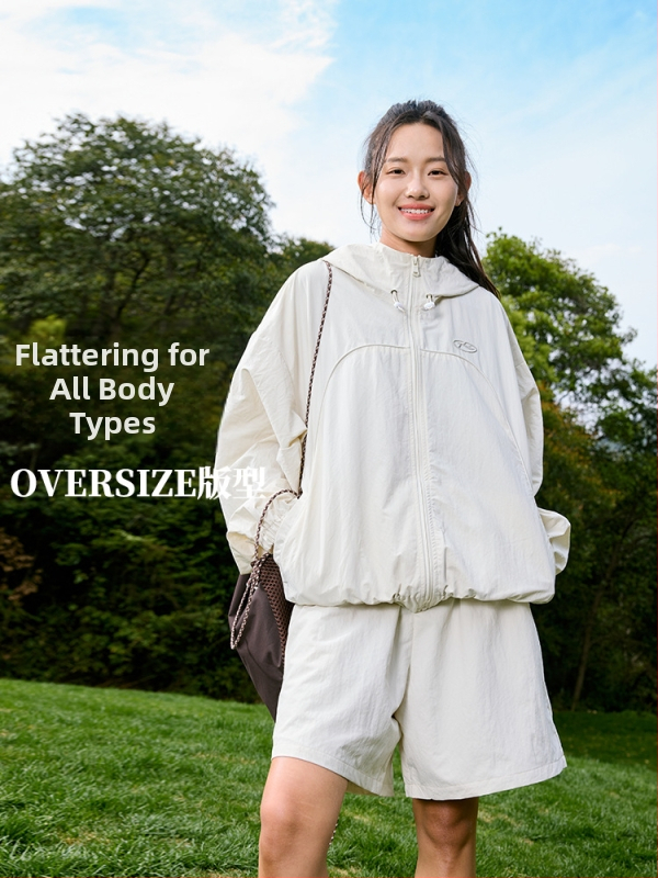 Унисекс лятно качулесто ветроустойчиво яке; бързосъхнеща и дишаща материя; UPF50+ слънцезащита; полиестер