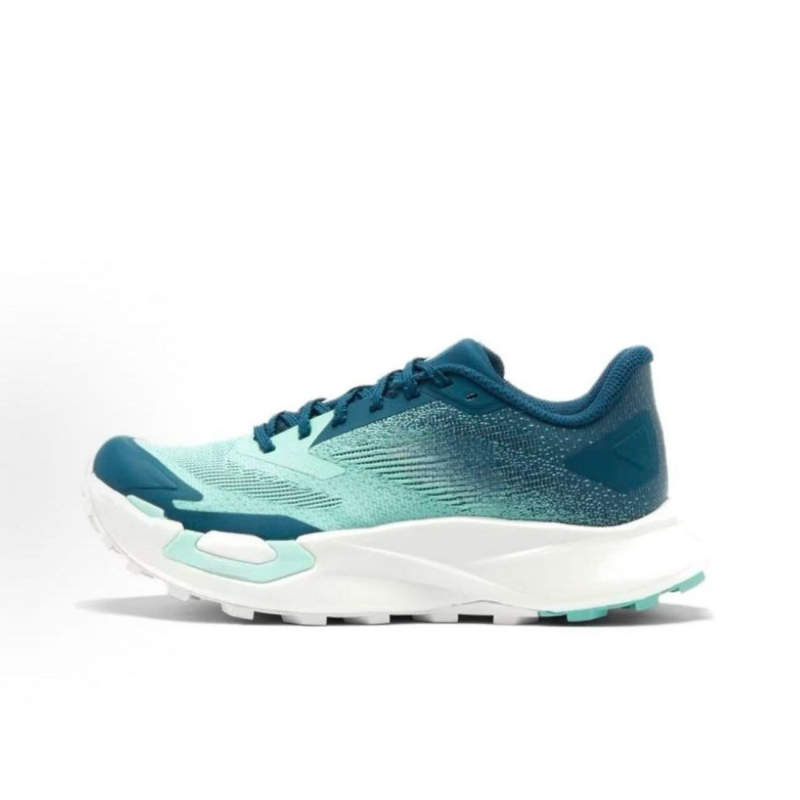 Хайкинг обувки: износоустойчиви, противохлъзващи, ударопоглъщащи, дишащи, леки (Външен материал: mesh; Подметка: rubber-plastic; Затваряне: връзки; Нос: кръгъл)