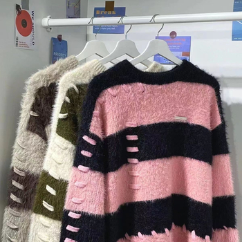 Pulover s slobodnim krojem, prugasti blok uzorak, akrilna pletenina, okrugli izrez, dugi rukavi