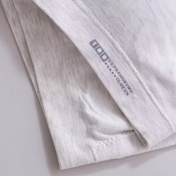 Djevojački grudnjak u stilu veste, s punim košaricama, tanko oblikovanim košaricama, pamukasta podstava, glavni materijal elastan 70–80%