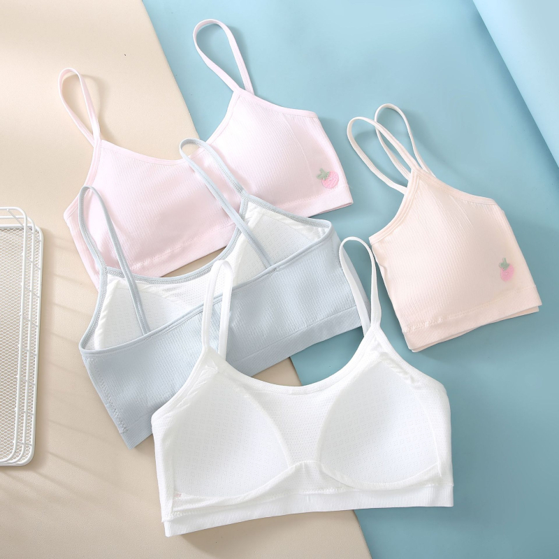 Donje rublje za djevojčice u razvoju s fiksnim čašicama, trokutasti oblik čašice, tanak kalup, glavna tkanina najlon, podstava od najlona, fiksirane dvostruke naramenice