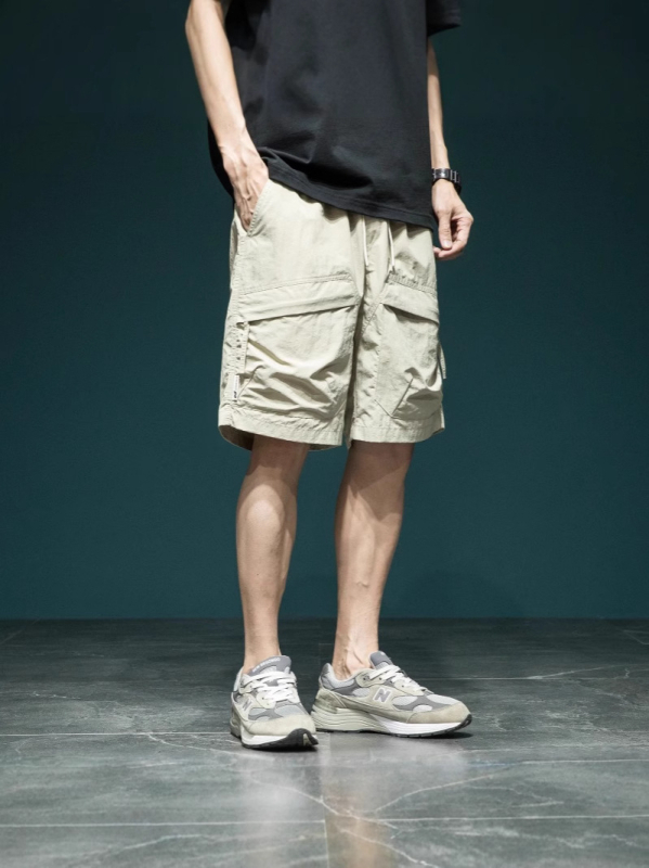 Muške cargo šorceve s velikim džepovima, brzo sušeće, širok kroj, srednja dužina, tkanina poliester (75–95%)
