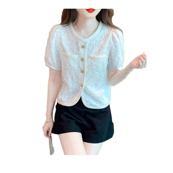 Čipkasta košulja s okruglim ovratnikom, kratkim rukavima, uski kroj, patchwork detalji