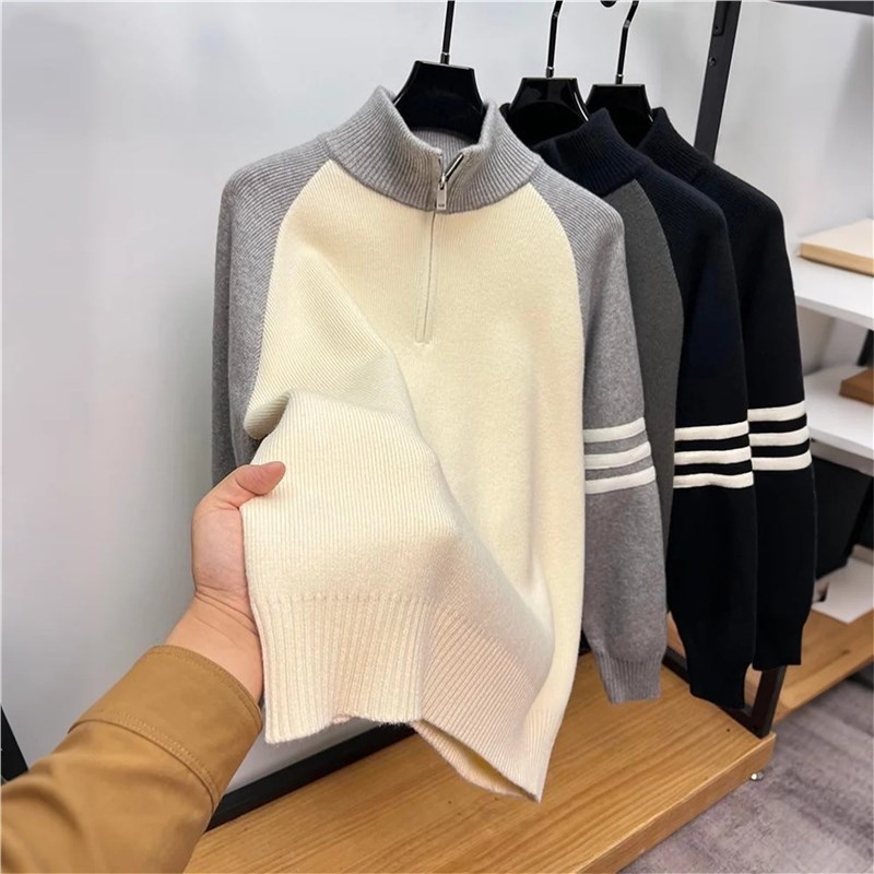 Мъжки плетен пуловер, свободен силует, дебел полиестерно-смесен трикотаж, кръгло деколте, дълги ръкави