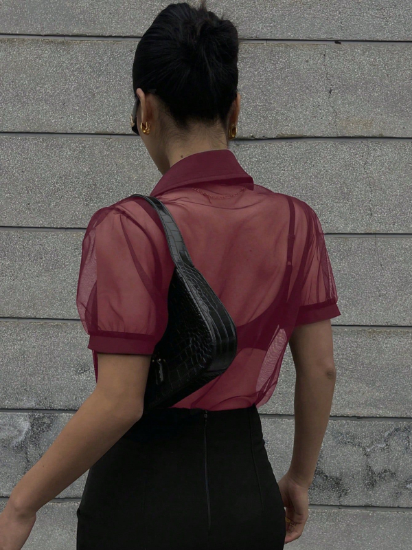 Hálós anyagú ing, 90–95% poliészter, polo gallér, hosszú ujjú, városi elegáns stílus.