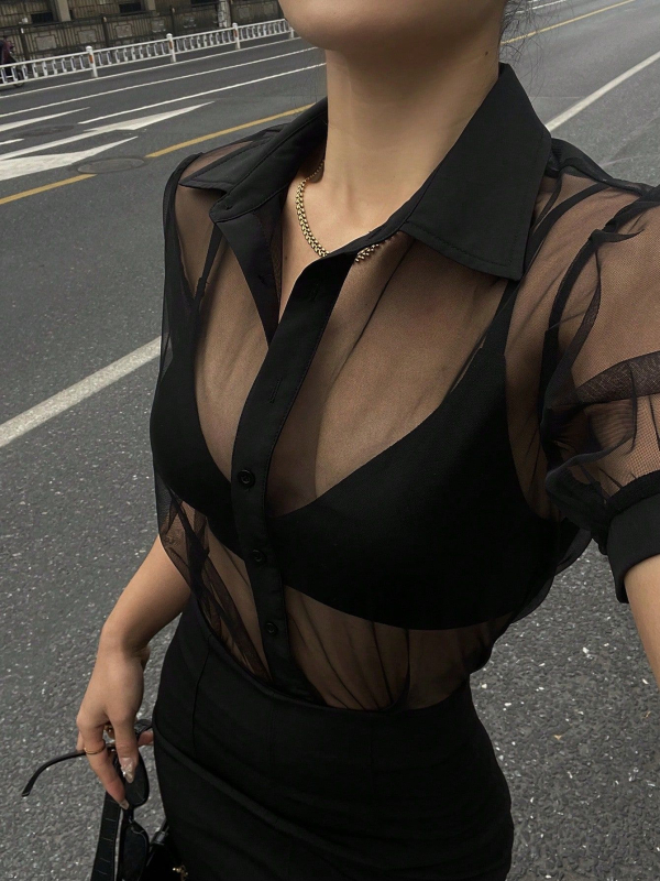 Hálós anyagú ing, 90–95% poliészter, polo gallér, hosszú ujjú, városi elegáns stílus.