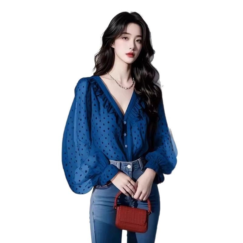 Polka pöttyös sifon-ing, V-nyakú, hosszú ujjú, fodros szegély, poliészter